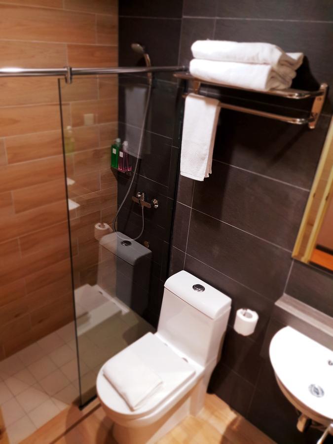 Qlio Hotel Kota Kinabalu Bagian luar foto